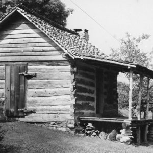 00-00-0000 Log cabin with porch-Photo by Robert Mills