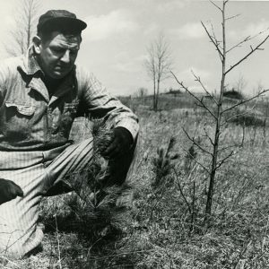 03-27-1964 Mark Sprag at his farm-Morgan County-White Pine-website