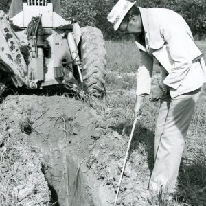 06-1979 Jeff Van Loon, Shelby, OH. Pond site soil investigation in Bennington silt loam-website