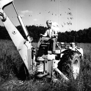 07-11-1975 Norman Winebigler Farm. D. Robinsons- Dan Van Loo Back-hoe-website