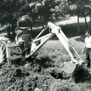 07-12-1963 Dan Tryon (Les Maglett) Dean Karsmiski at the Dean Karmiski Farm. Rt 1 Lucas OH-website