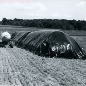 00_00_0000_Ammonia_tank_in_field_near_black_plastic_tent_covering_something_1_website-5267