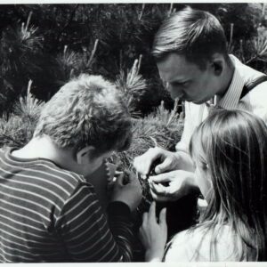 00_00_0000_Director_Michael_Fitzsimmons_and_Carpenter_School_sixth_grade_students_0001-239