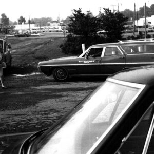 00_00_0000_Equipment_Demo_4th_Street_Mansfield_woman_walking_website-550