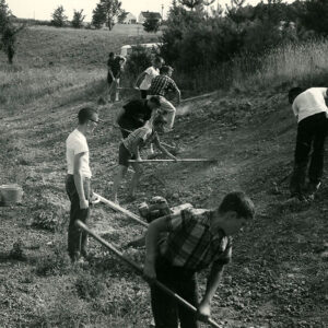 00_00_0000_Springfield_Sparks_4_H_club_at_Rural_Life_Center._Roadside_seeding_project_website-4817