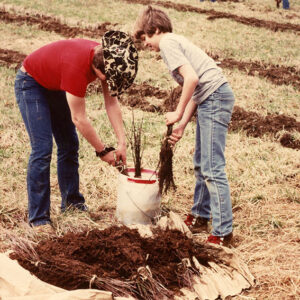 00_00_0000_Two_boys_putting_tree_seedlings_in_pail_website-2489