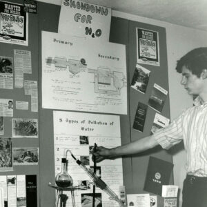 00_00_0000_Young_man_in_front_of_project_board_on_H2O_Website-4895