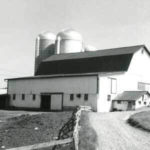 00_00_0000_a_Barn__no_info_on_picture_but_identified_as_the_Freeman_Swank_Dairy_Farm_in_another_photo__website___Copy-685