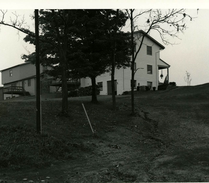 Eroded hillside near homes
Photo ID#: RSWCD561