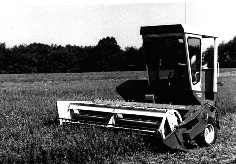 Hay Bind Mowing Alfalfa
Photo ID#: A238