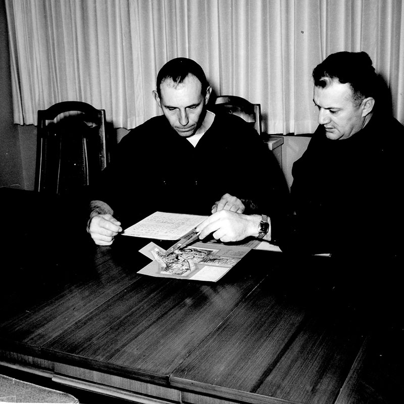 January 13, 1966
Reading conservation plan of farm
Photo ID#: RSWCD457