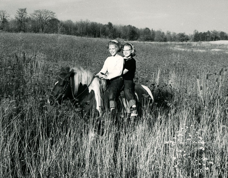 January 14, 1963
Robin and Marilyn Dent on Cochise
Photo ID#: PL82