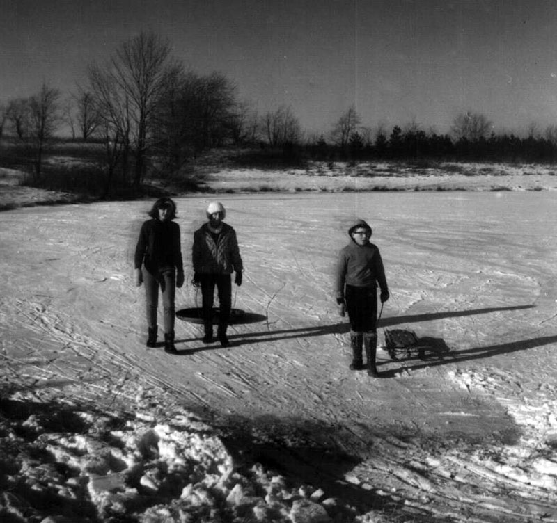 February 12, 1967
Ken Nixon Farm
Photo ID#: P32