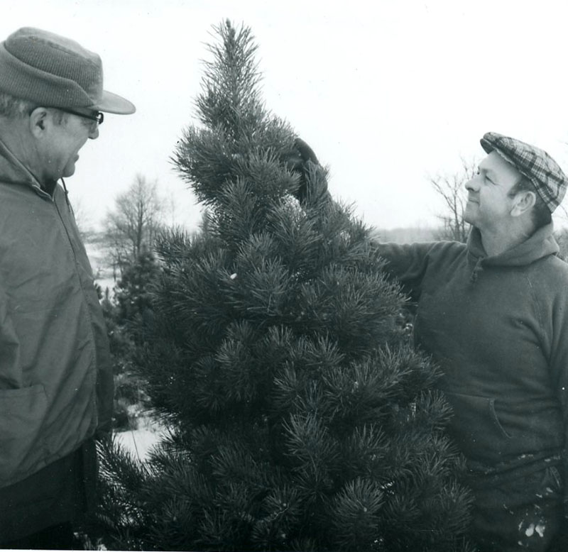 February 16, 1971
Norris Quam and Harry Ferguson 
Photo ID#: S761