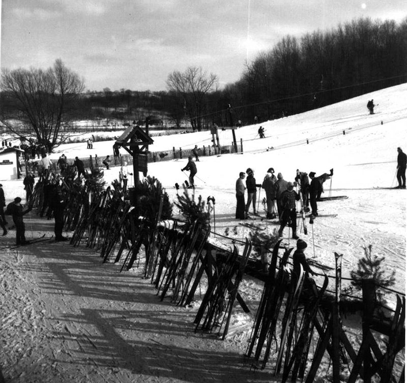 February 22, 1964
Snow Trails
Photo ID#: PL146