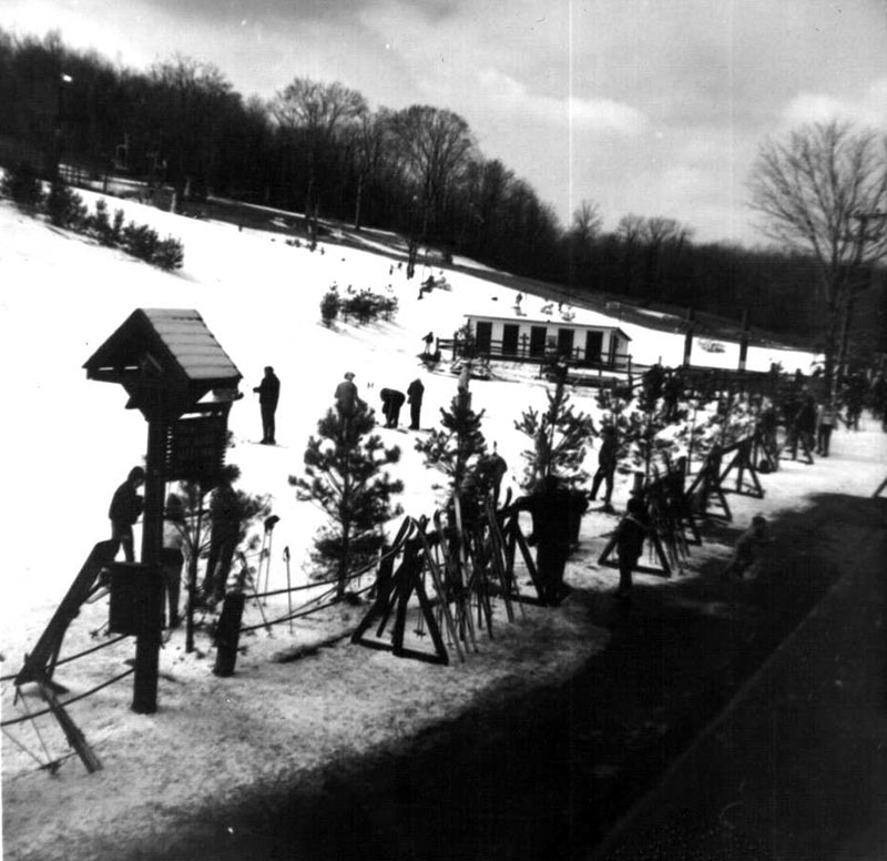 February 22, 1966
Snow Trails
Photo ID#: PL155