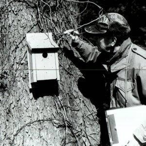 03_24_1976_Eldon_Heck_of_Shelby_examines_bluebird_house_installed_at_the_Heck_farm_by_the_local_Garden_Club_website-2754
