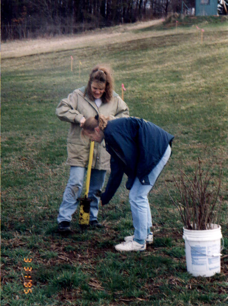 March 31, 1995
Dayspring tree planting
Photo ID#: E415