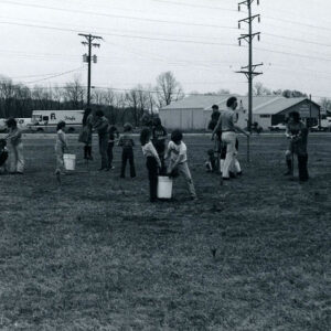 04_00_1981_Jesse_Beer_tree_planting__1_website-5547