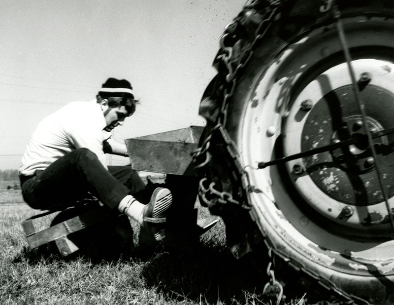 April 3, 1976
Bill Kirkbride uses the SWCD tree planter to establish a 2000-tree forest
Photo ID#: S114