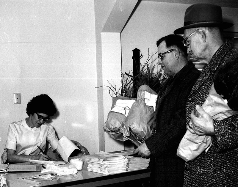April 11, 1966
N. Bardill (District clerk), E. Racer (Greenwich), G. Taylor
Wildlife packets
Photo by R. Mills
Photo ID#: S675