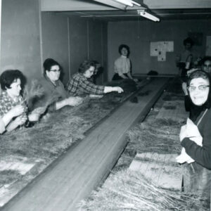 04_11_1968_Volunteers_wrapping_tree_seedlings_at_Suncrest_Nursery_website-4351