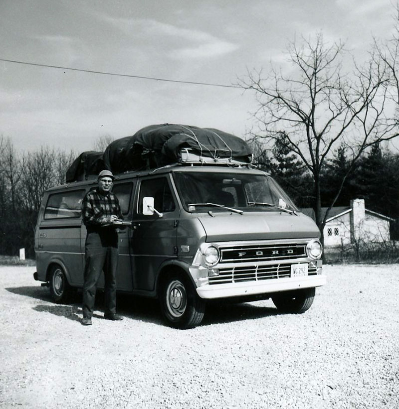 April 17, 1975
R. Mills ready to unload at RLC
Photo ID#: S623