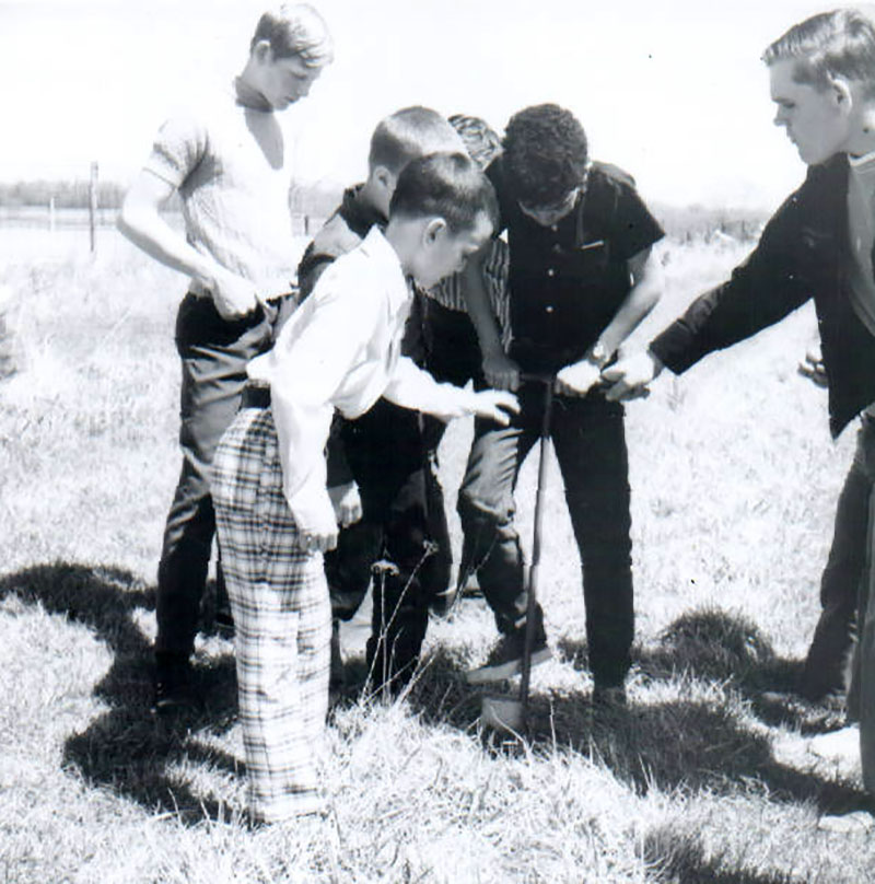 April 20, 1971
Crestview seedling planting at Union School
Photo ID#: E31