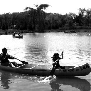 05_00_1979_Outdoor_education_activity_learning_how_to_steer_a_canoe_website-2168