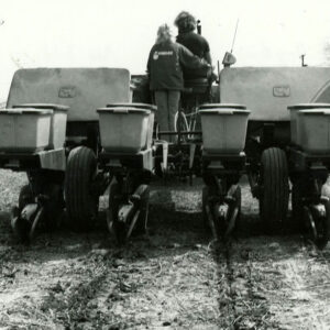 05_01_1980_Tommy_Hopkins_planting_no_till_corn_in_soybean_stubble._Taylertown_Rd._website-5223