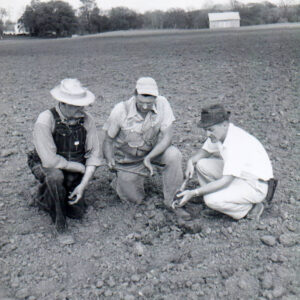 05_09_1963_Soil_Testing_website-3345