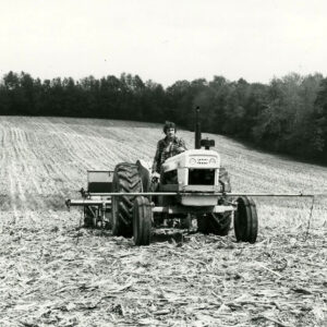 05_14_1980_Dave_Harley_planting_no_till_corn_in_corn_stalks._Washington_Twp_website-5228