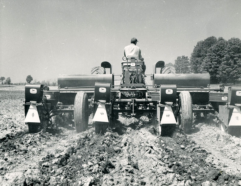 May 16, 1963
Corn planting
Minimum tillage strip processing equipment on Kenneth Putt's property
The soil is left in porous condition. Soil water losses are small
Photo ID#: A544
