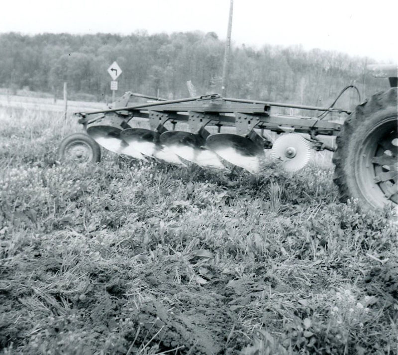 May 16, 1974
Oyster Farm
Photo ID#: A167