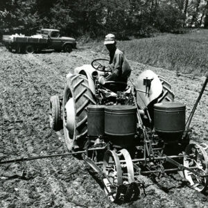 05_19_1964_Jay_Kishing_minimum_tillage_test_plot_website___Copy-1149