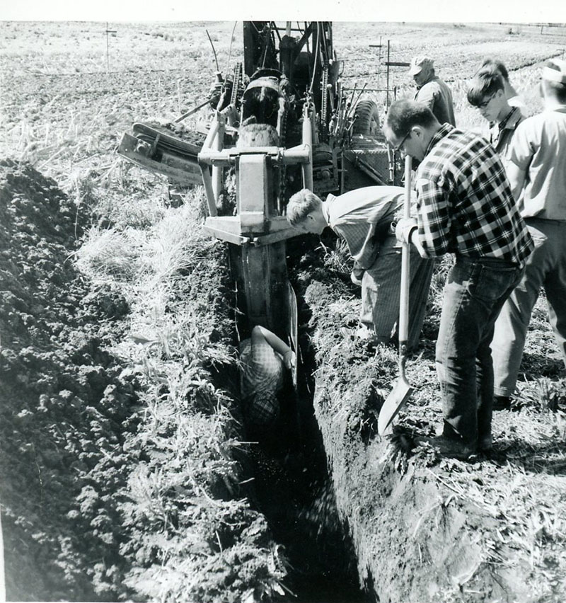 May 20, 1966
Harold Company, tile installation contractor, instructing Crestview Vocational Agriculture Class
Photo ID#: A710