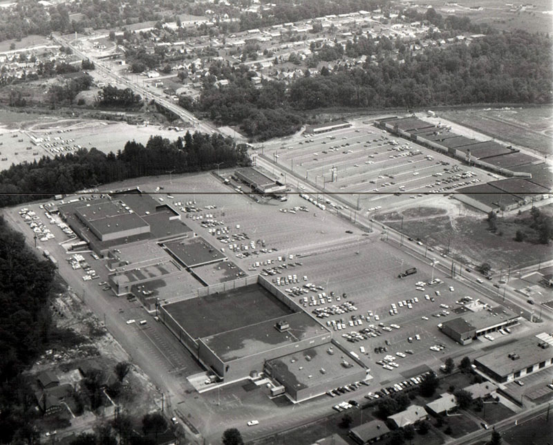May 29, 1966
Mansfield Square Shopping Center
Photo by R. Mills
Photo ID#: AE95