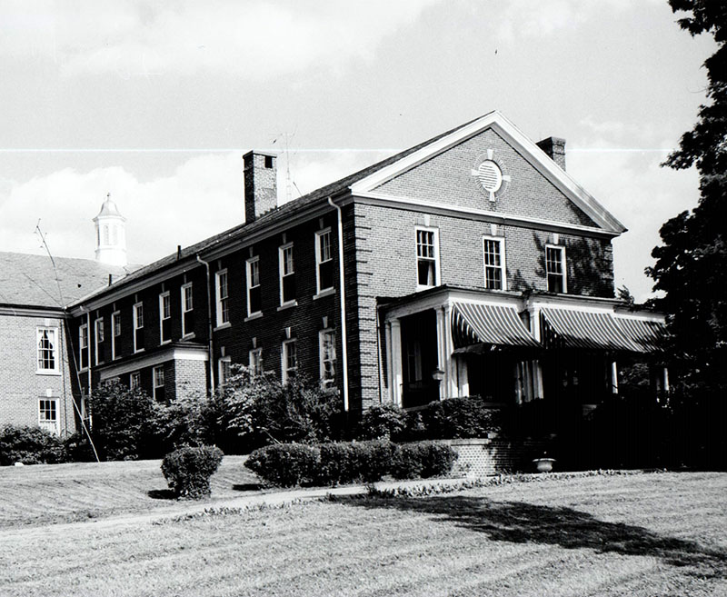 May 31, 1973
County Farm Home in Richland County
Had been a District cooperator for many years, 320-acre beef cow farm
Photo ID#: PL30