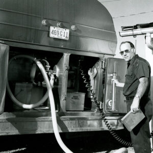 06_01_1977_Kenneth_Anderson._42000__or_about_4900_gal._Daily_pickup_at_Mike_Lantz_1_website-802