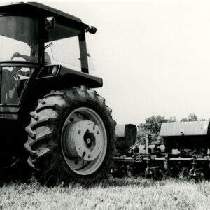 06_03_1976_Terry_Kochheiser._Ray_Temple_Farm_no_till_corn_website___Copy-1163