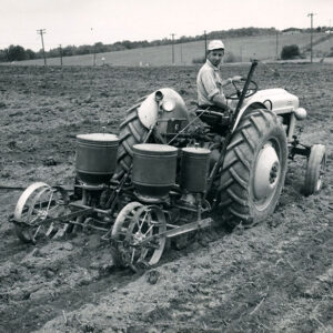 06_04_1963_Jay_Kisling_minimum_tillage_wheel_track_website___Copy-1164