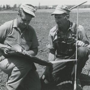 06_07_1966_Ed_Redmond__Soil_Scientist___John_Winger_Weller_Twp._Progressive_Soil_Study_0001-295