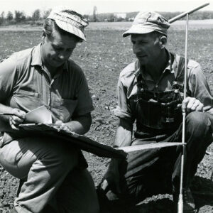 06_07_1966_Ed_Redmond__Soil_Scientist___John_Winger_Weller_Twp._Progressive_Soil_Study_website-3656