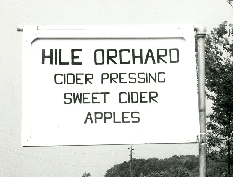 June 10, 1976
Hile Orchard sign
Photo ID#: A649