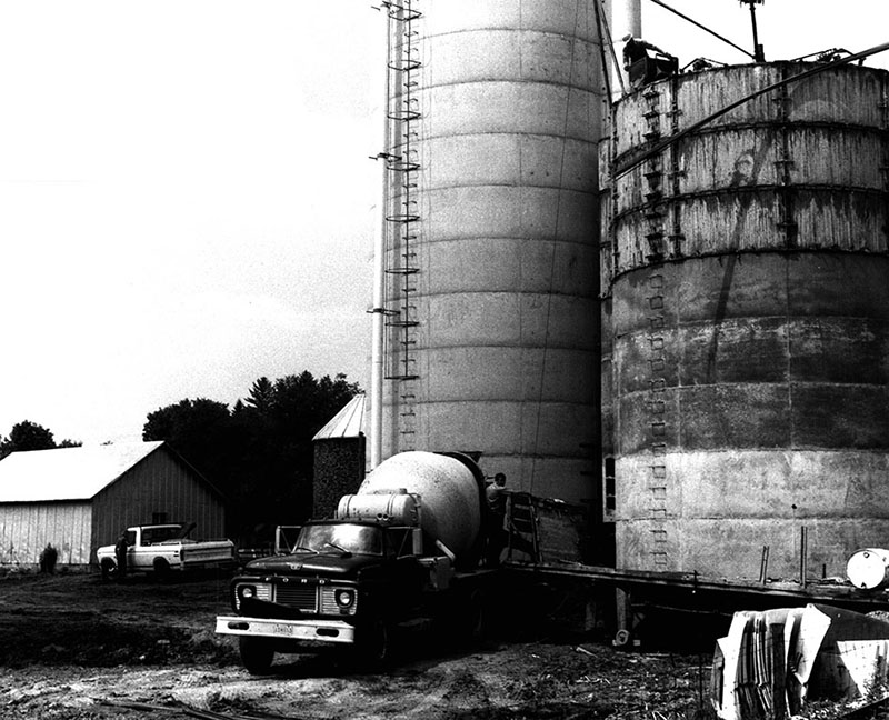 June 22, 1976
R. Kissel Farm
New Silo
Photo ID#: A22