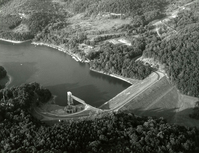 June 23, 1967
Pleasant Hill Dam, Northwest
Photo ID#: AE216