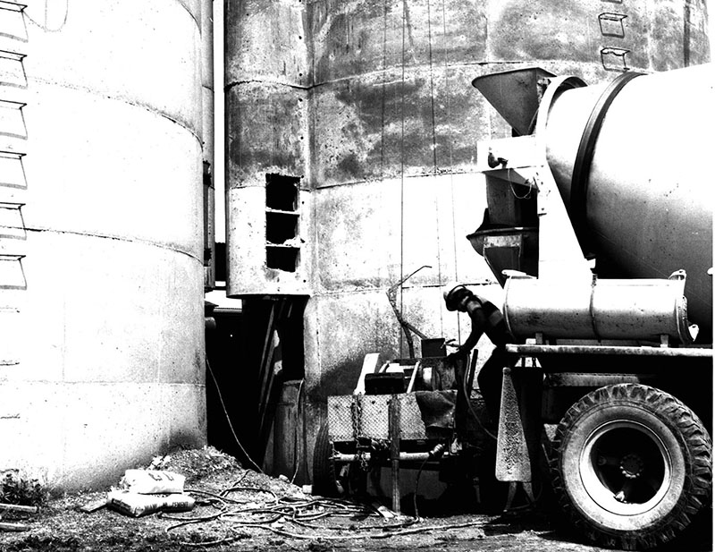 June 26, 1976
R. Kissel Farm
New Silo
Photo #ID: A23