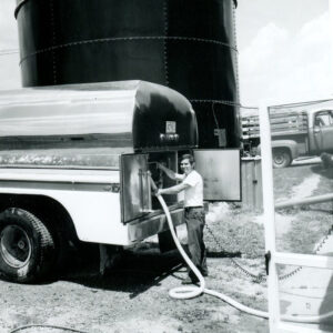 06_28_1971_Ken_Ernst_of_Foster_Reynolds_Farm._Jeff_Ramsey_website-611