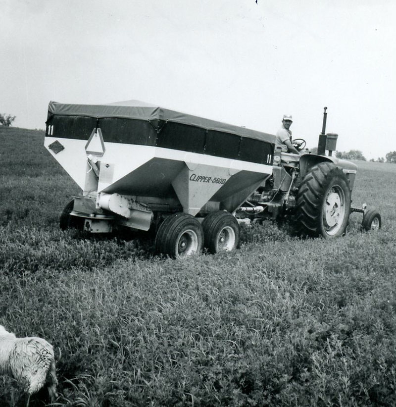 June 30, 1971
Kenny Ernst (F R Farm)
Photo ID#: A213