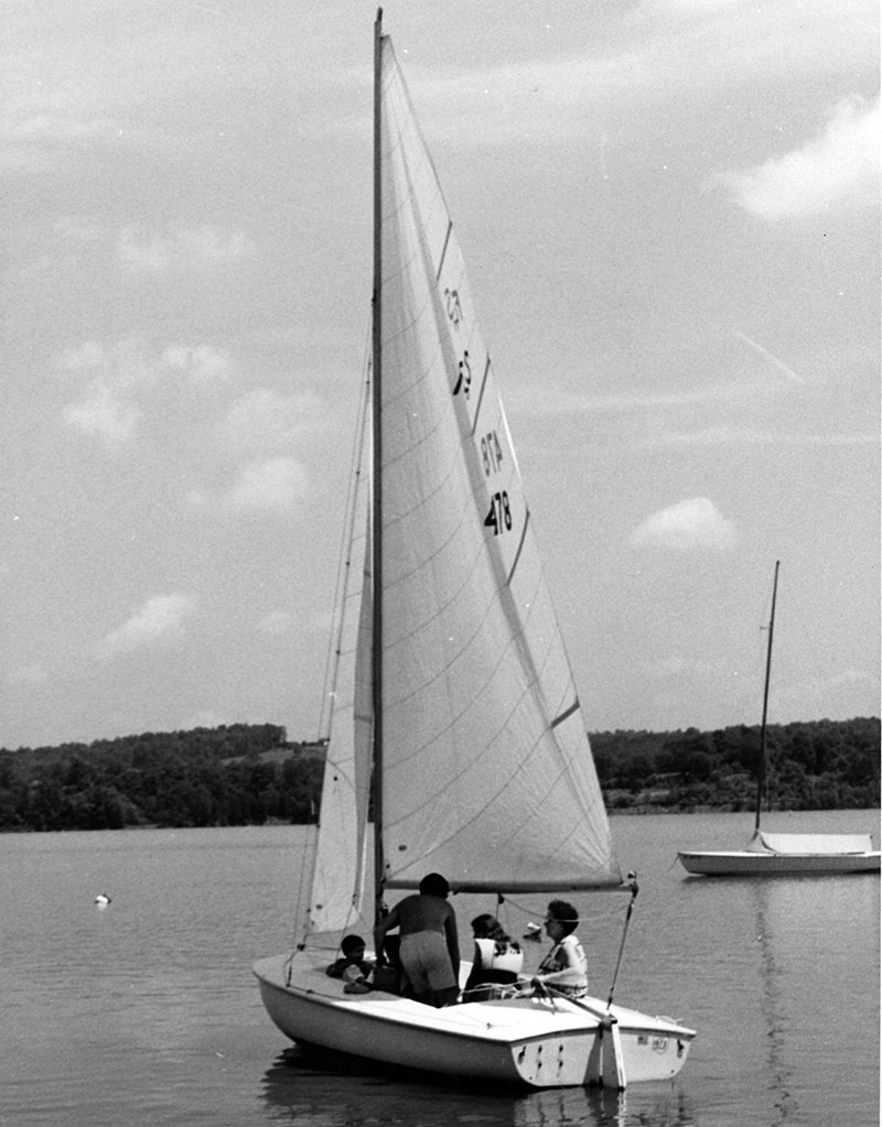 July 4, 1972
Mansfield Sailing Club
Clear Fork Reservoir 
Photo ID#: PL99